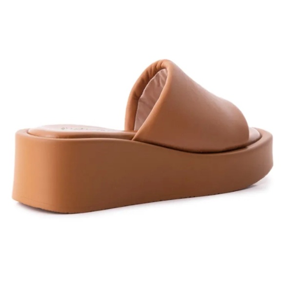 New in Box | L'intervalle Yashi Tan Leather Platform Sandals | Made in Italy - Picture 2 of 2
